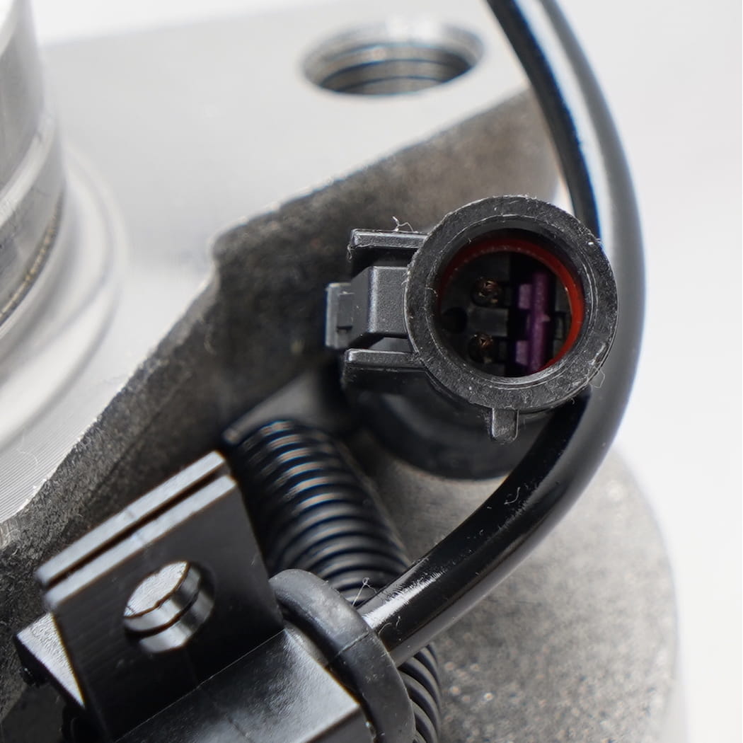 Hanhub 515119 Hub Roda Depan dan Rakitan Bantalan Kompatibel dengan F-150 Mengganti 9L3Z1104A BR930759 SP550214 6-lug