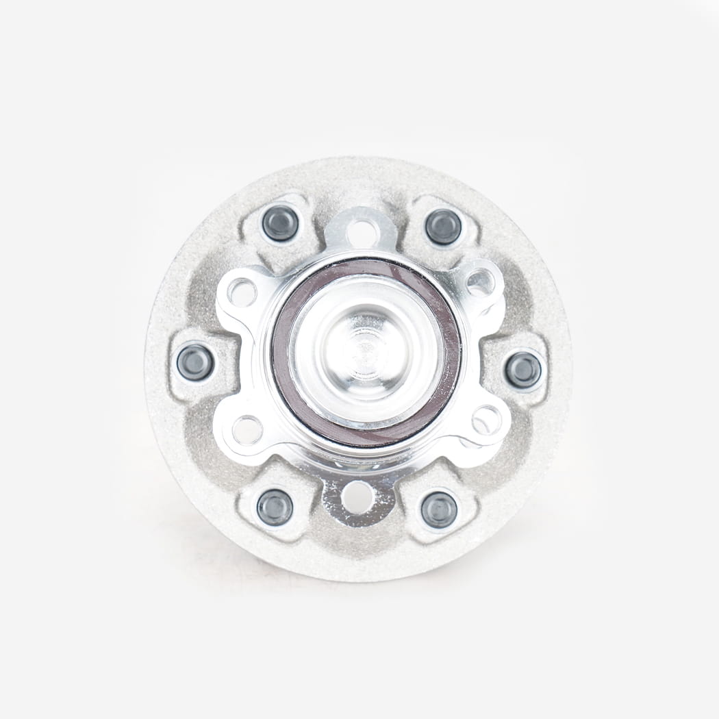 Hanhub 515120 Hub Roda Depan dan Rakitan Bantalan Kompatibel dengan Chevy Colorado Canyon Mengganti HA590300 25832143 82583-21430 6-lug