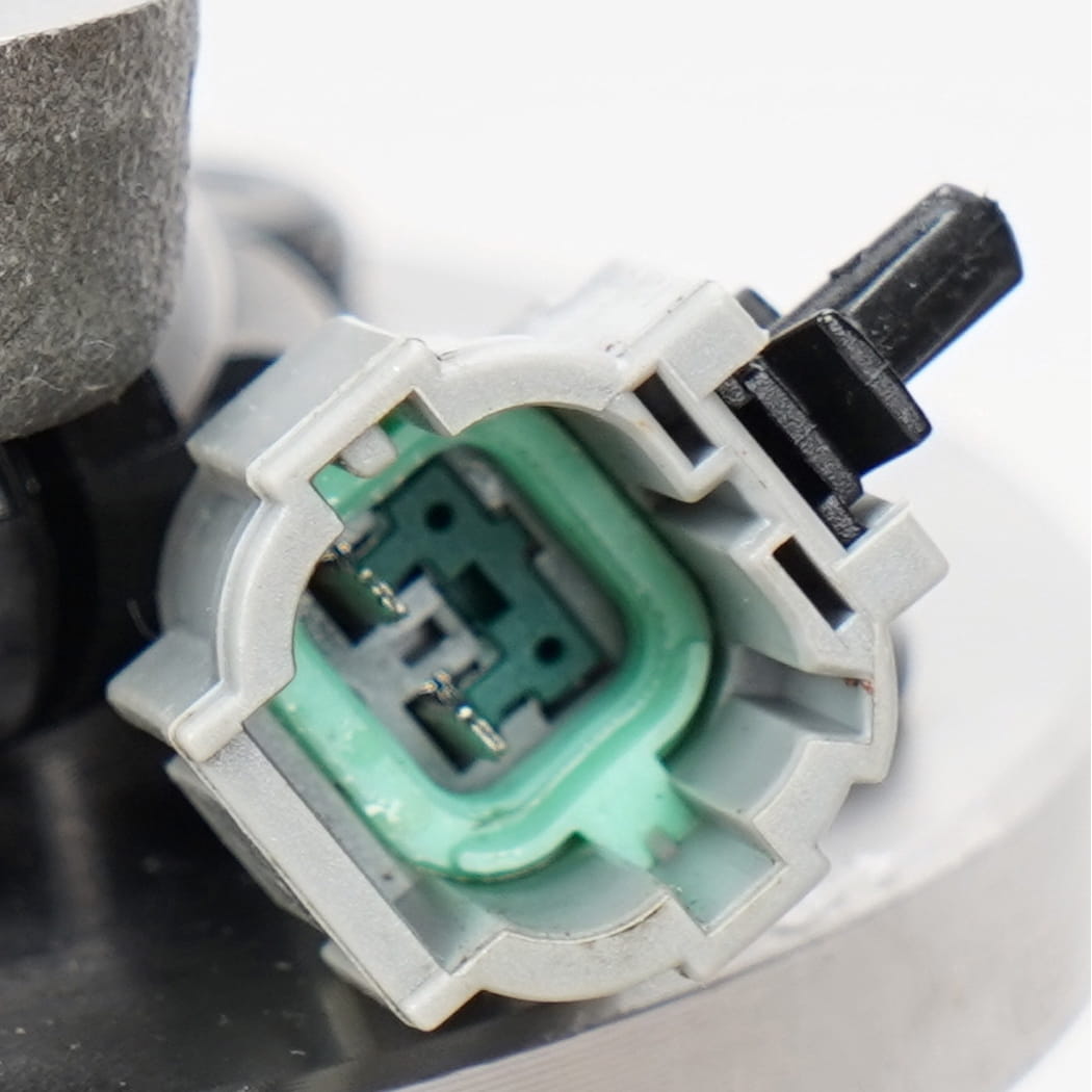 Hanhub 515125 Hub Roda Depan dan Rakitan Bantalan Kompatibel dengan QX56 Armada Titan menggantikan BR930829 SP500703 40202-ZR00B 40202-ZR40A 40202-ZR40B 6-Lug